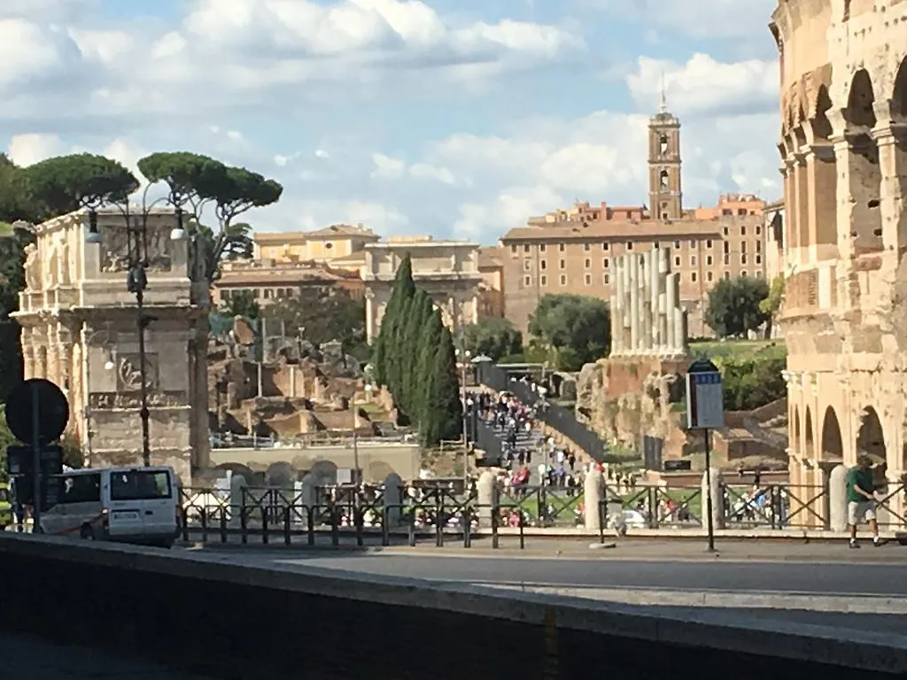 Delightful Apartment 100 Meters From The Colosseum 0*, Rome Italy