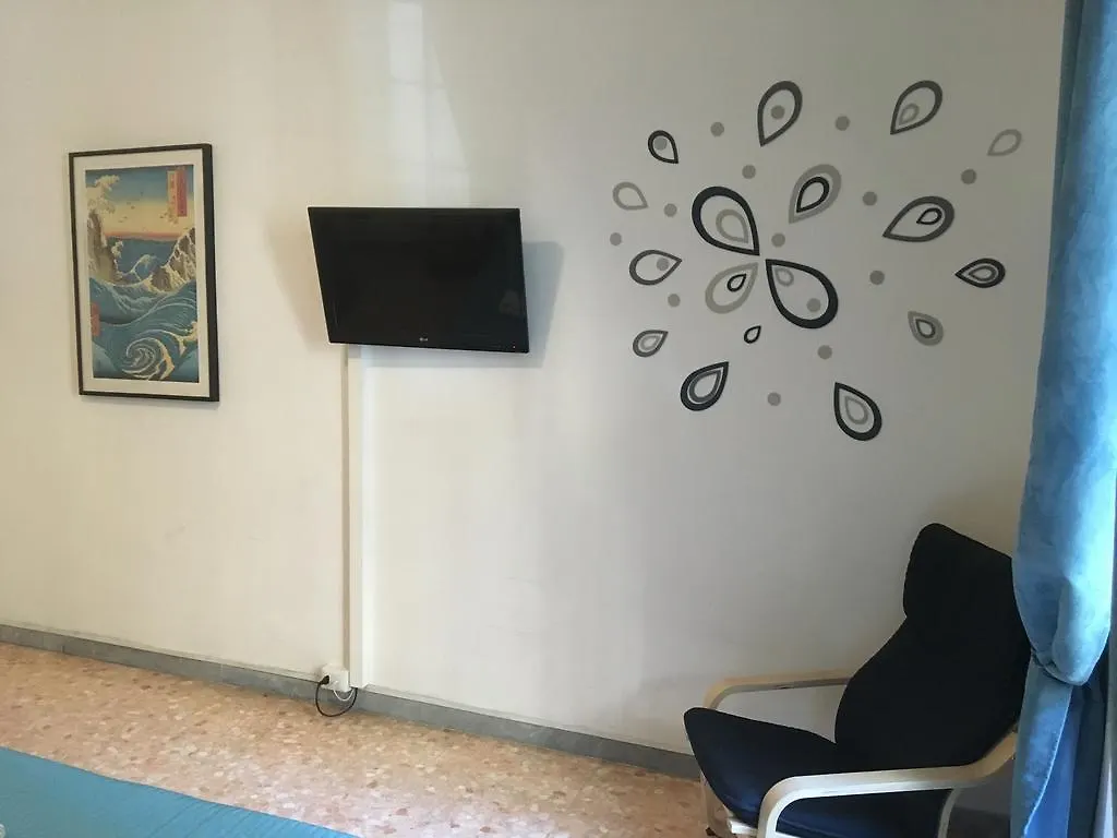 Delightful Apartment 100 Meters From The Colosseum  Roma